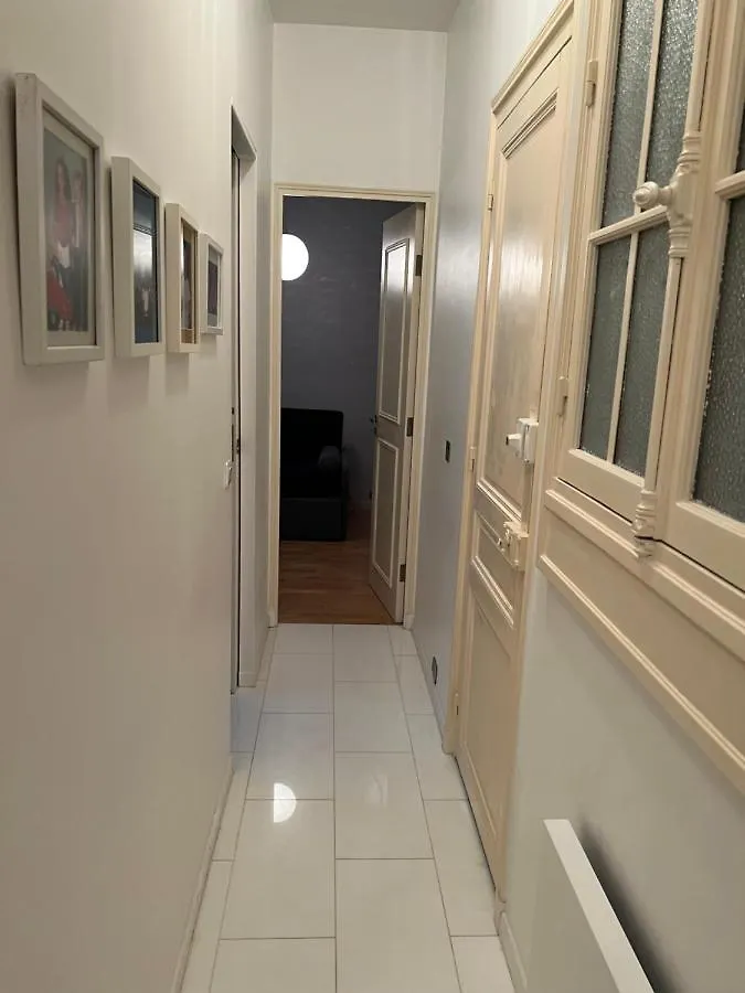 Aparthotel Raynouard Apartment