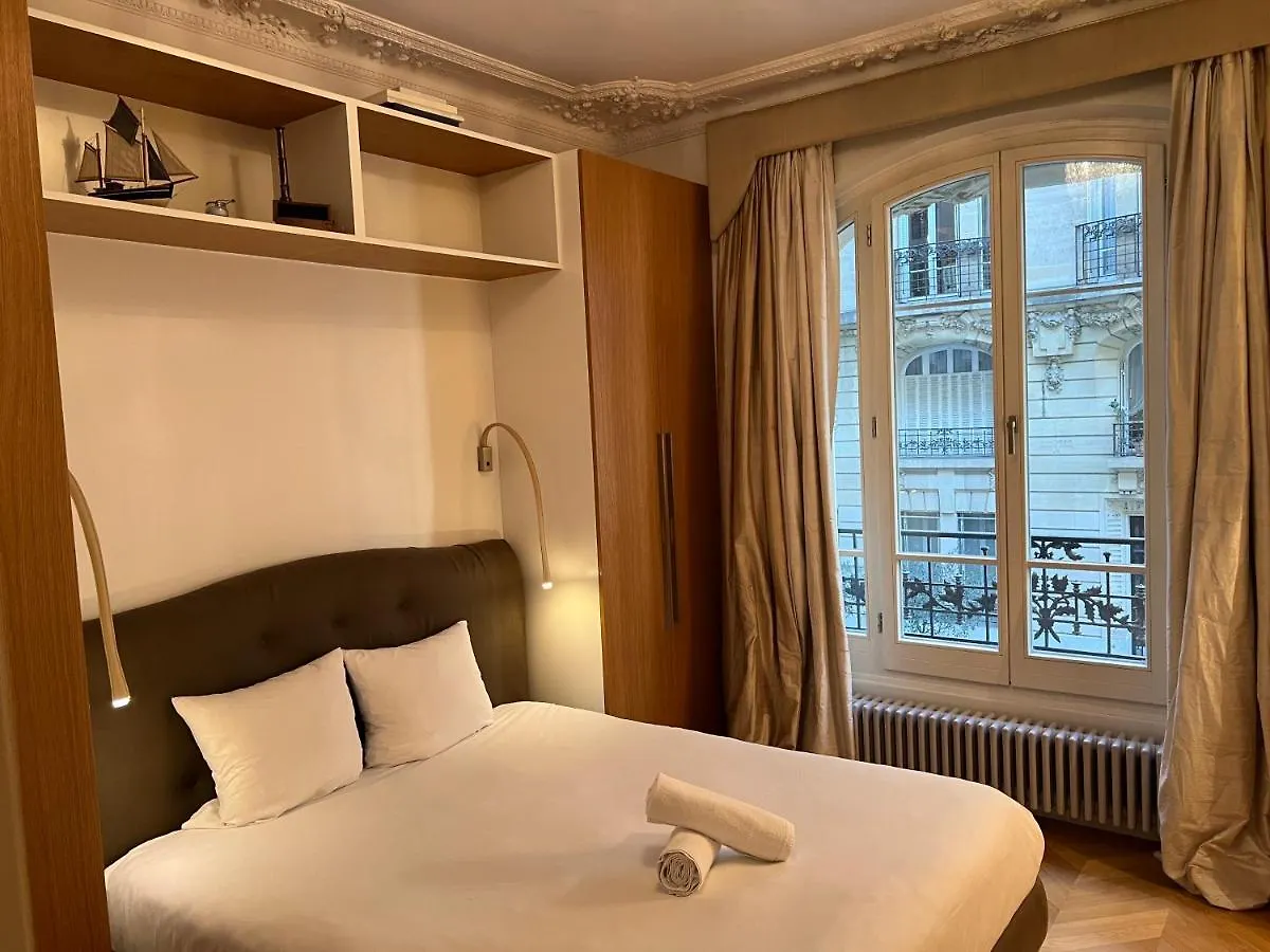 Raynouard Apartment 0*, Paris France