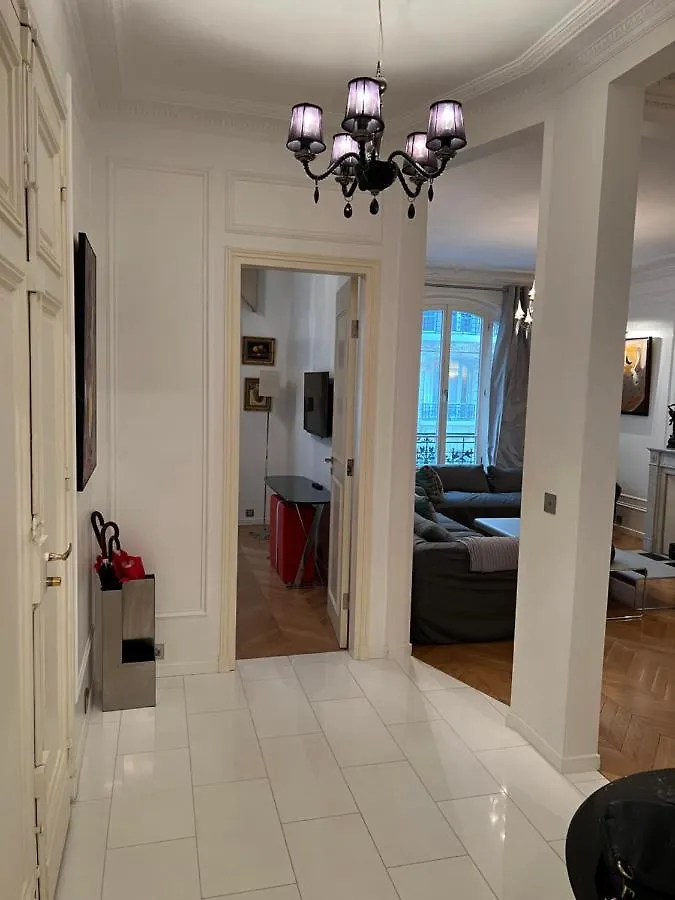 Raynouard Apartment Paris