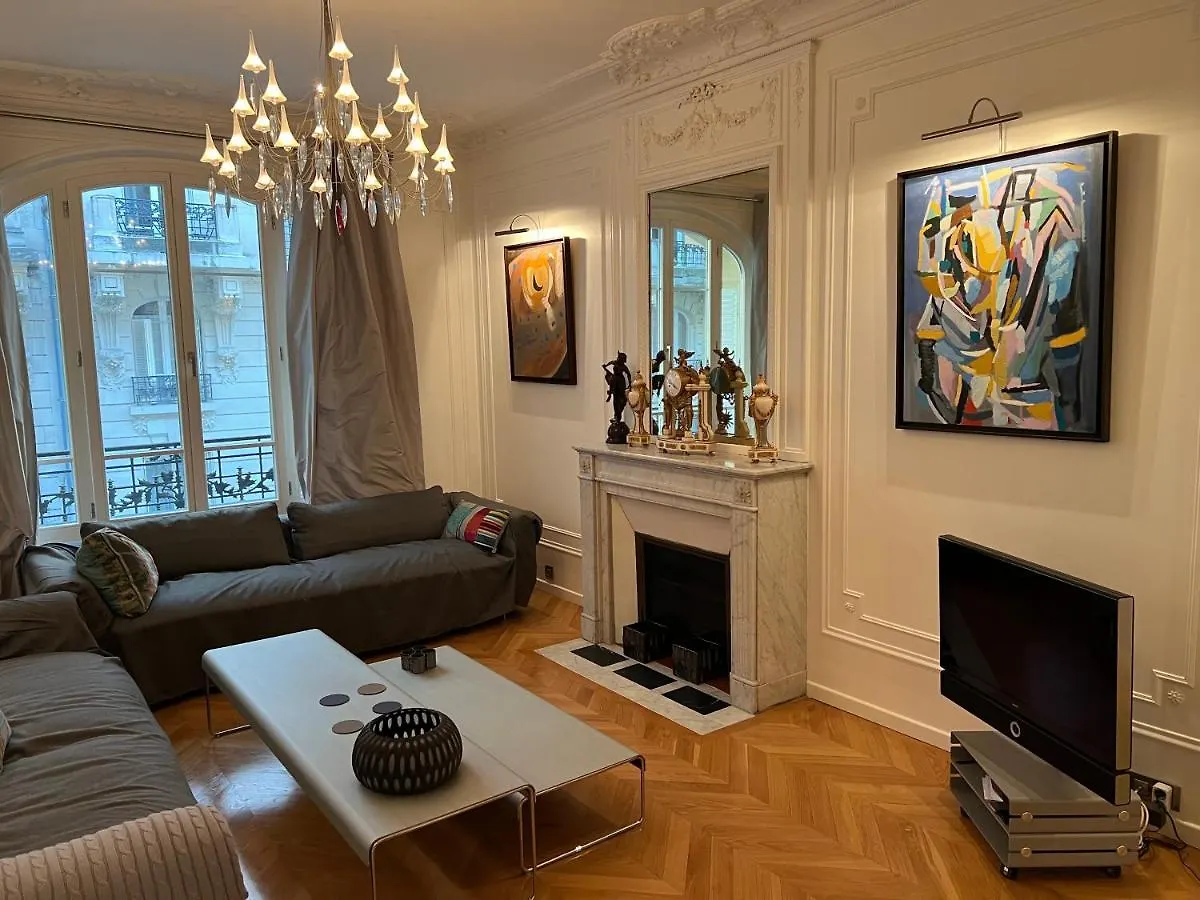 Raynouard Apartment Paris