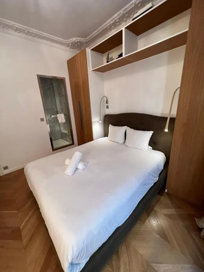 Aparthotel Raynouard Apartment